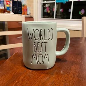 Rae Dunn Light green world's best mom mug